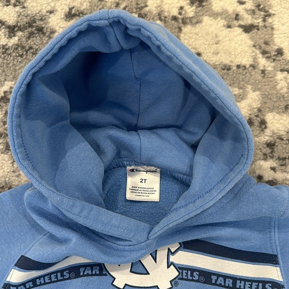 UNC Tar Heels Sweatshirt 2T - Picture 3 of 3